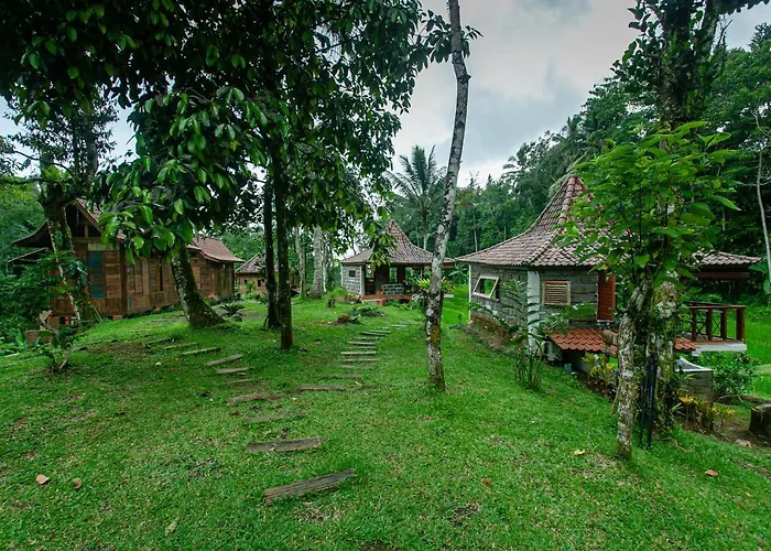 ホリデーパーク Tepi Sawah & Retreat 2*